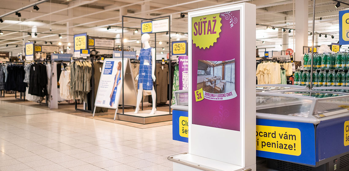 digital screens retail media strategy